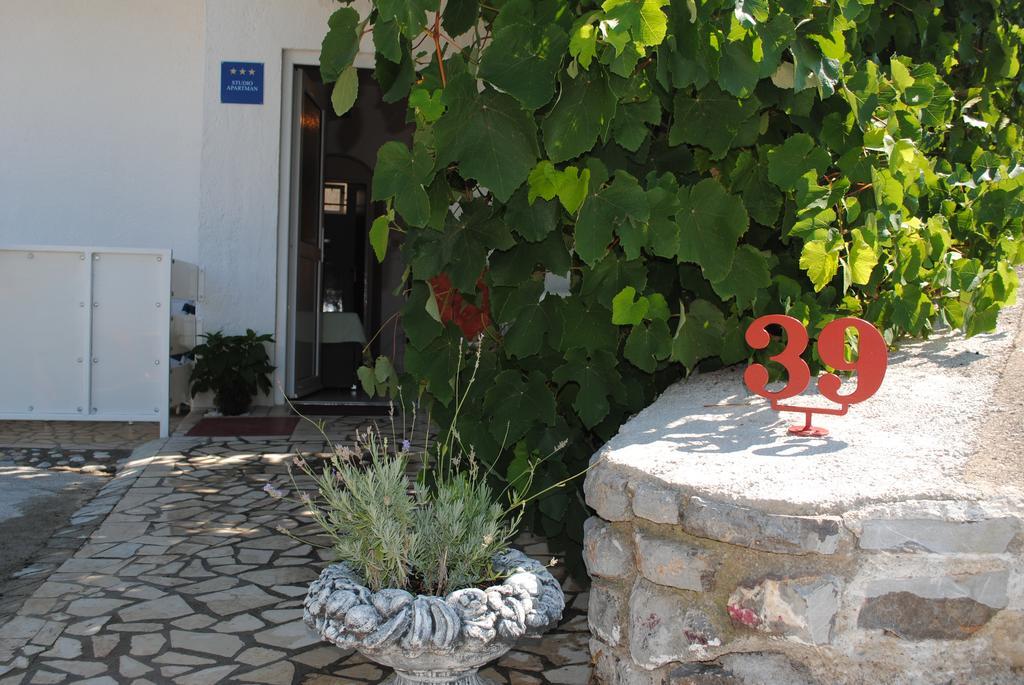 Guest House Pamela Senj  Exterior foto